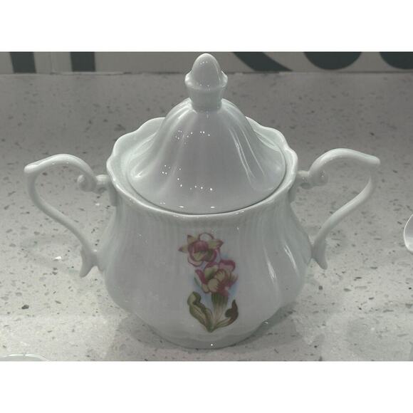 Mid Century Newfoundland Hand Painted Fine China Sugar Cream Salt Pepper Set - Picture 7 of 7